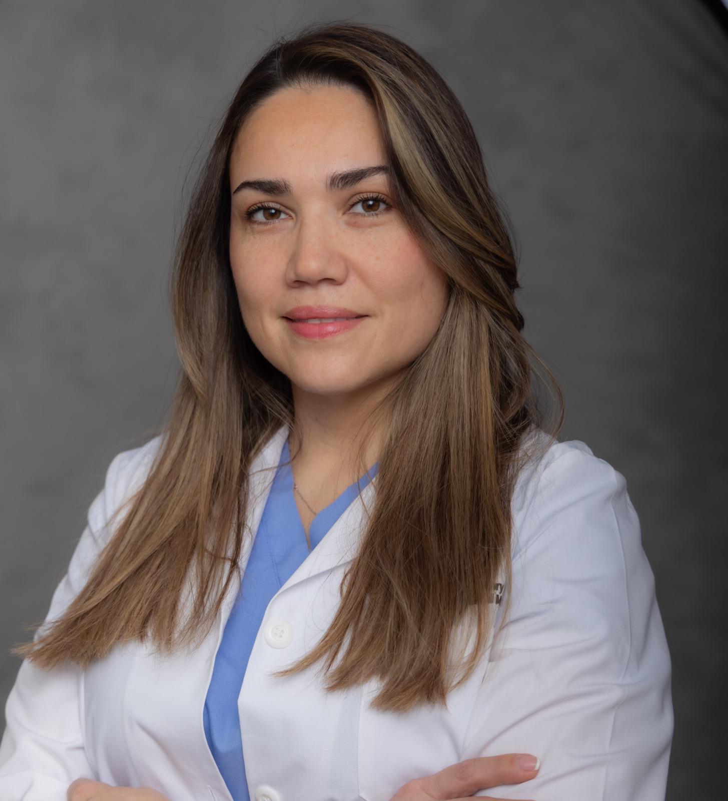 Dr. Claudia Bobadilla